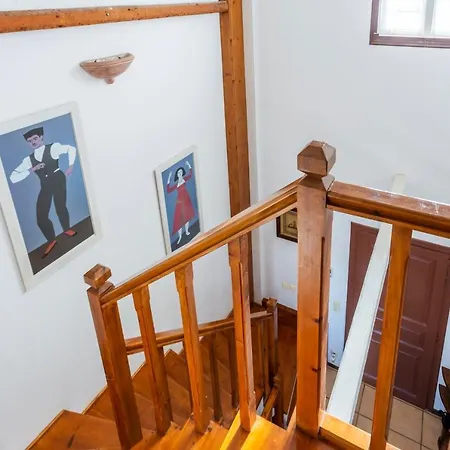 Ponente Villa